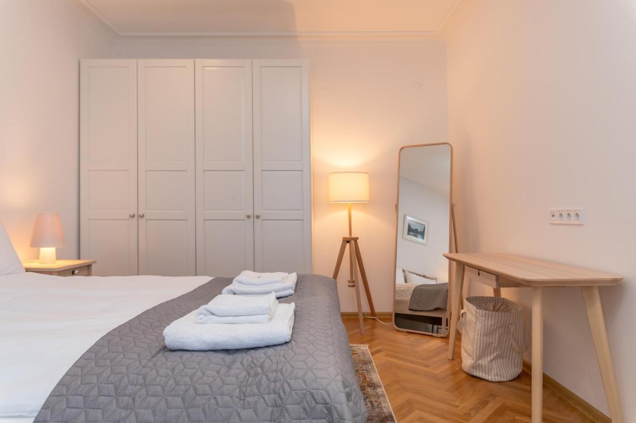 Industrial 2-Bdr Flat By The National Stadium Σόφια Εξωτερικό φωτογραφία